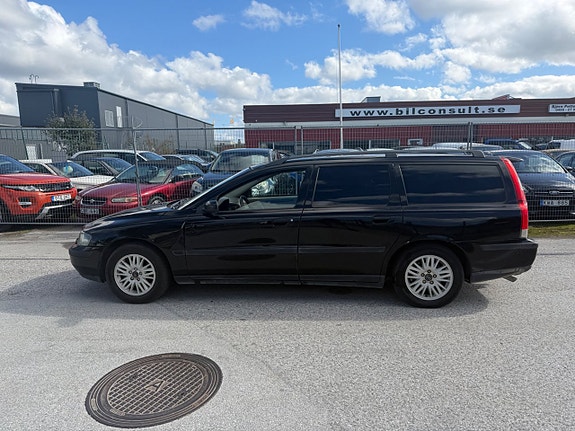Volvo V70 10 of 17
