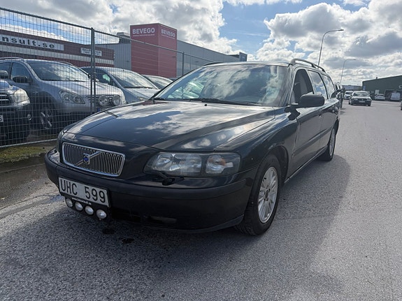 Volvo V70 9 of 17