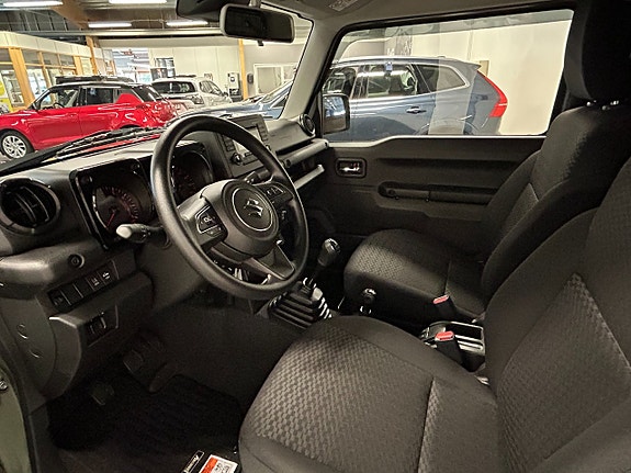 Suzuki Jimny 5 of 14