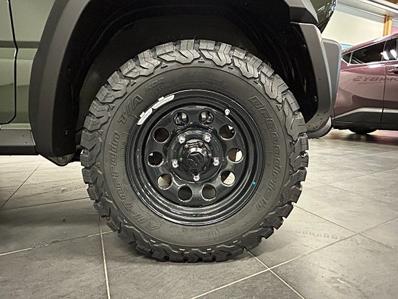 Suzuki Jimny 14 of 14