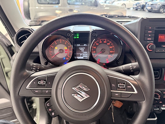 Suzuki Jimny 9 of 14