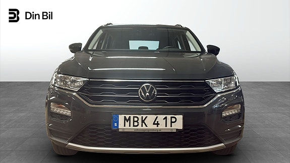 Volkswagen T-Roc 4 of 12