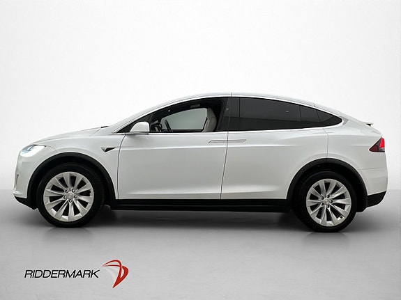Tesla Model X 5 of 30