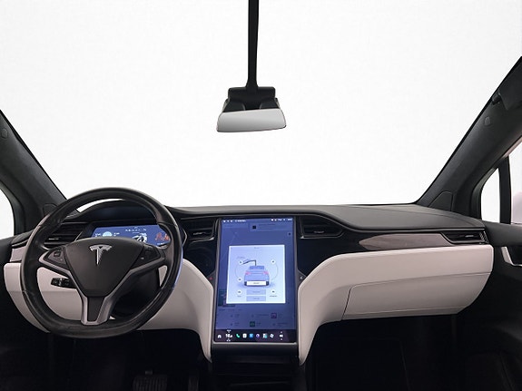 Tesla Model X 15 of 30