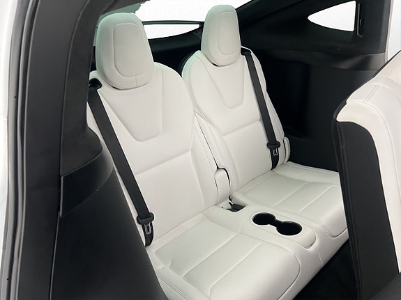 Tesla Model X 20 of 30