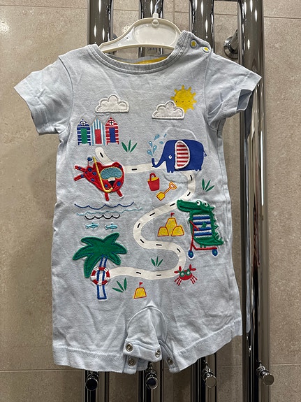 Product image 1 of 2