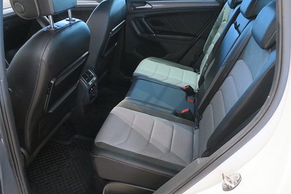 Volkswagen Tiguan 7 of 17