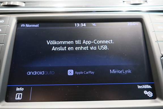 Volkswagen Tiguan 9 of 17