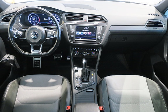 Volkswagen Tiguan 6 of 17