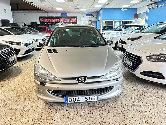 Peugeot 206 2 of 10