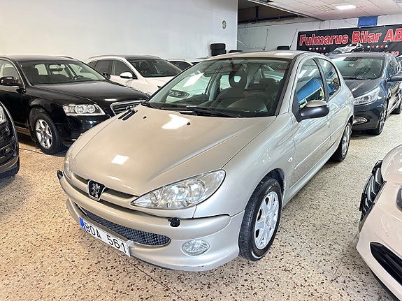 Peugeot 206 3 of 10