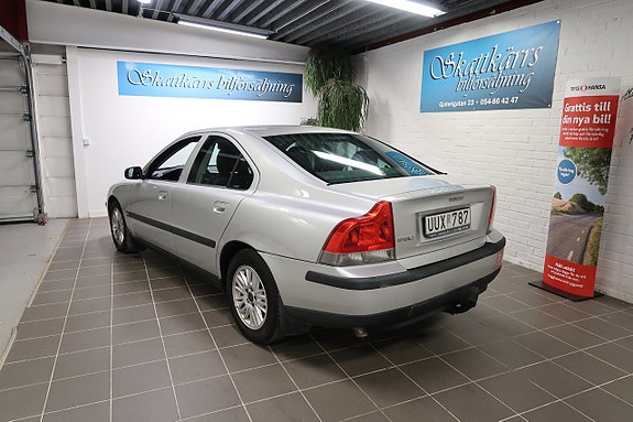 Volvo S60 3 of 6