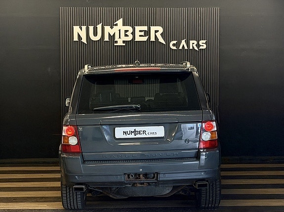 Land Rover Range Rover Sport 9 of 27