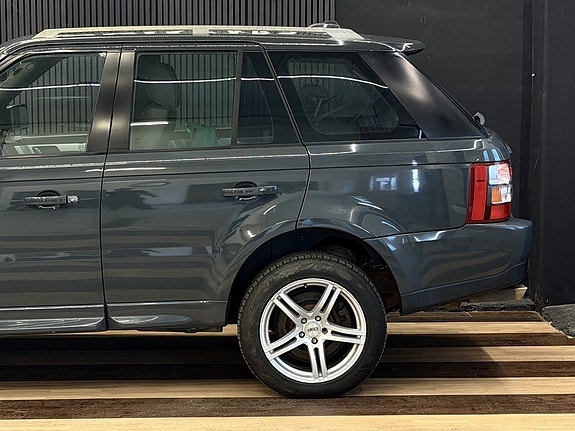 Land Rover Range Rover Sport 7 of 27