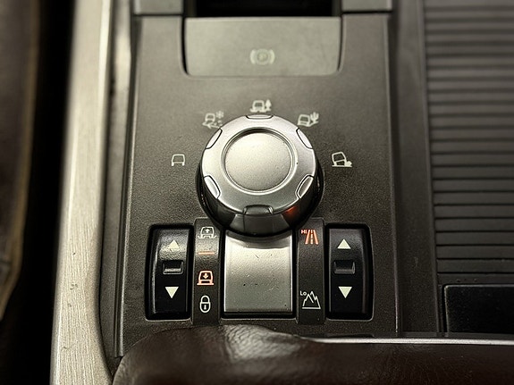 Land Rover Range Rover Sport 27 of 27