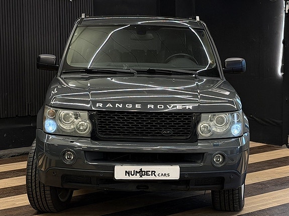 Land Rover Range Rover Sport 4 of 27