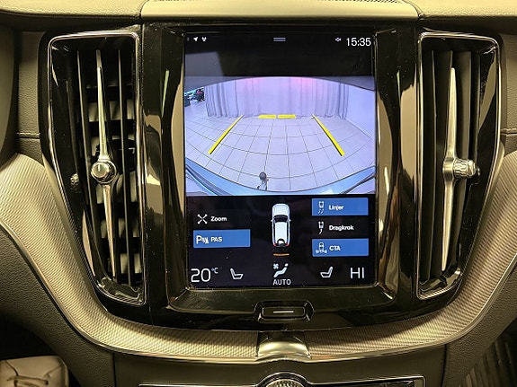 Volvo XC60 16 of 23