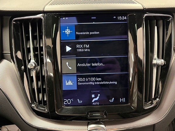 Volvo XC60 13 of 23