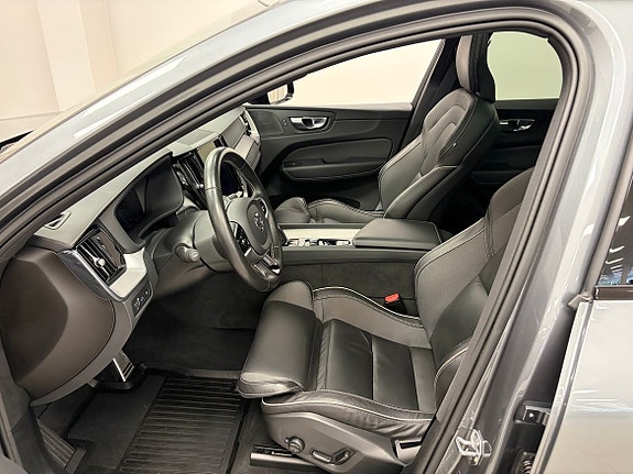 Volvo XC60 8 of 23