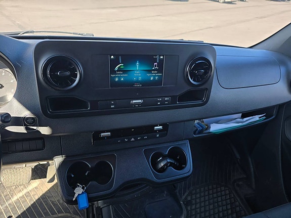 Mercedes Sprinter Skåp 11 of 12