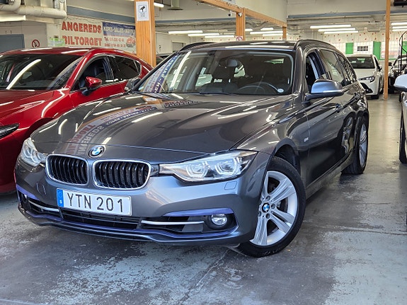 BMW 318i 2 of 16