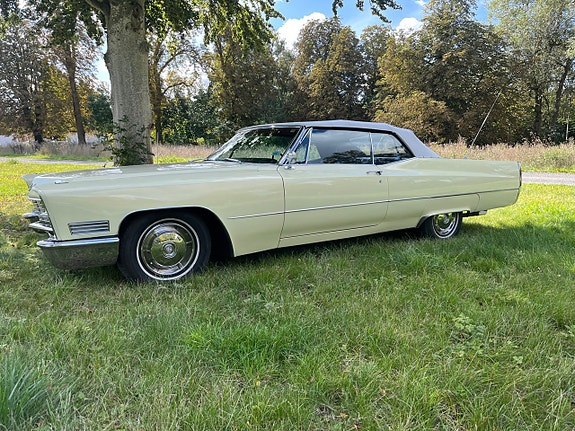 Cadillac Deville 21 of 21