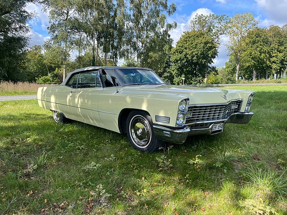 Cadillac Deville 9 of 21