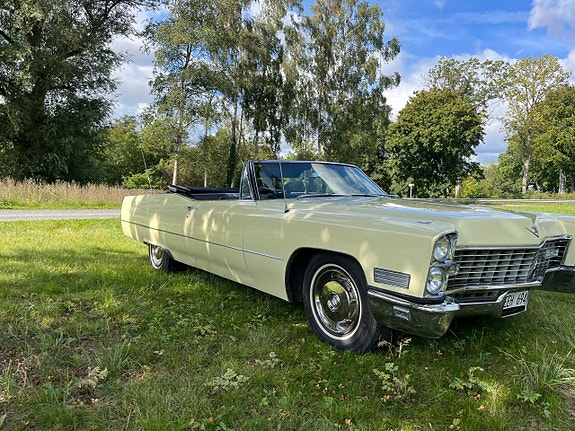 Cadillac Deville 3 of 21