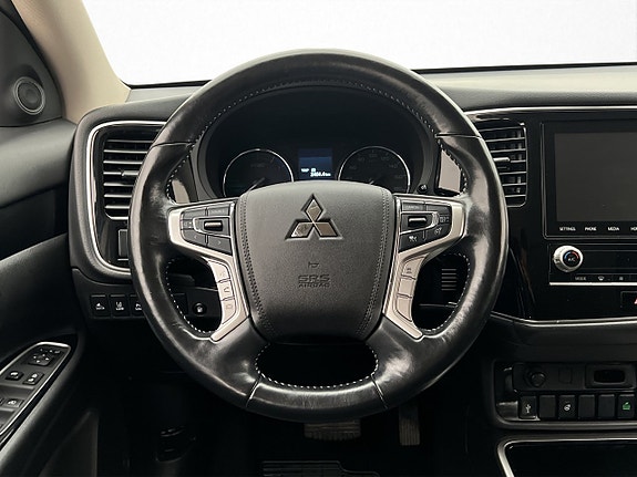 Mitsubishi Outlander 14 of 30
