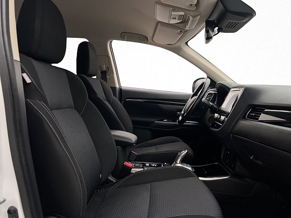 Mitsubishi Outlander 24 of 30