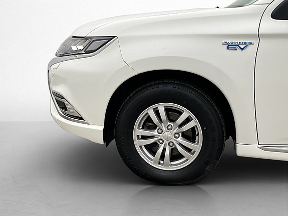 Mitsubishi Outlander 26 of 30