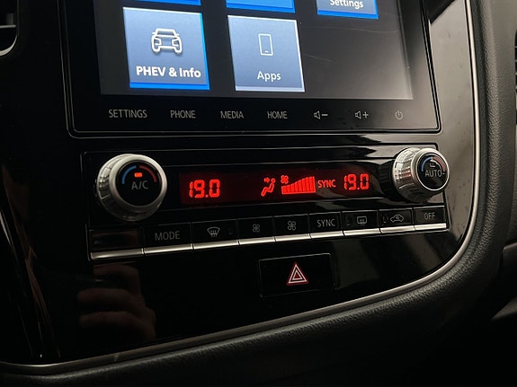 Mitsubishi Outlander 21 of 30