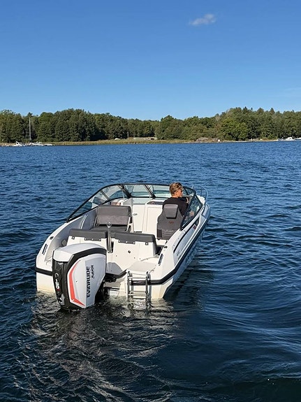 Nordkapp 605 Avant 2018 - Evinrude 150 HO = 175 HK - 110 Tim 3 of 11