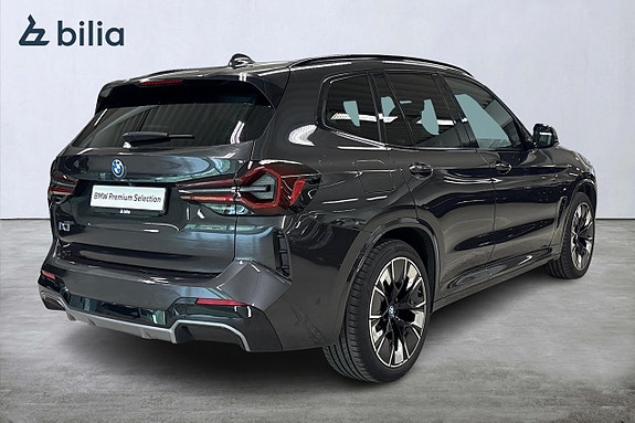BMW iX3 23 of 24