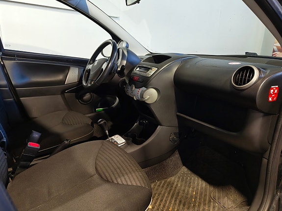 Peugeot 107 8 of 14