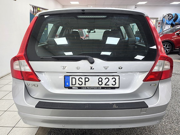 Volvo V70 16 of 17