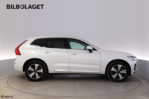 Volvo XC60 2 of 27