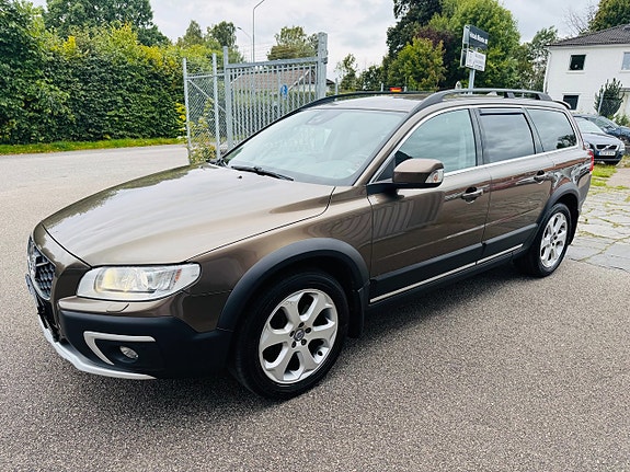 Volvo XC70 9 of 24