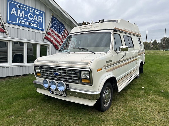 Ford Van Travelaire 5 of 15