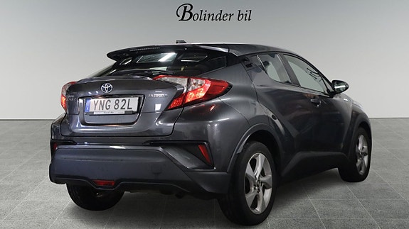 Toyota C-HR 6 of 22