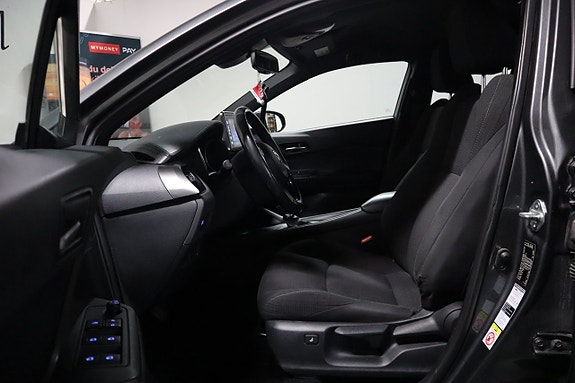 Toyota C-HR 8 of 22