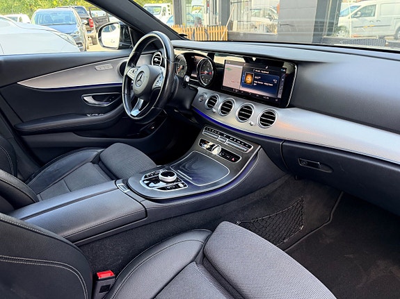 Mercedes-Benz E200 9 of 26