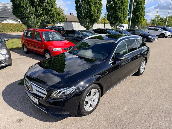 Mercedes-Benz E200 5 of 26