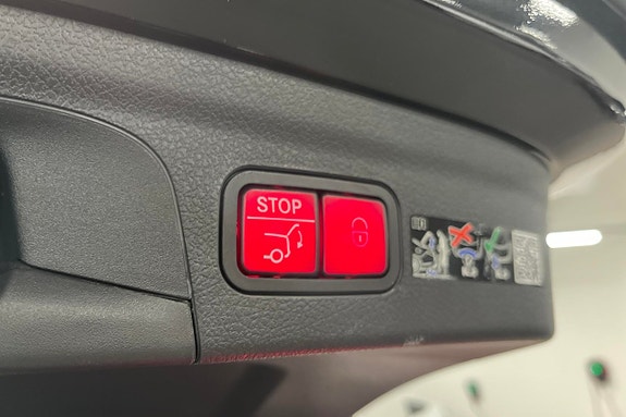 Mercedes-Benz GLE350 de 14 of 23