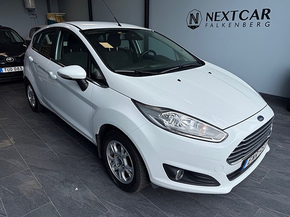Ford Fiesta 2 of 7