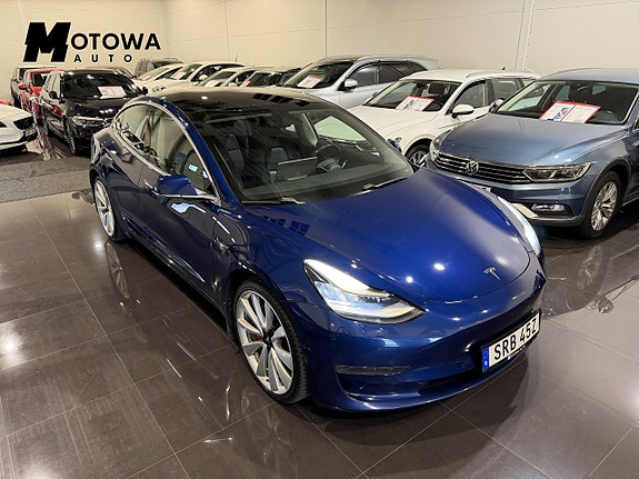 Tesla Model 3 6 of 21