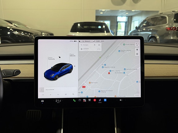 Tesla Model 3 15 of 21