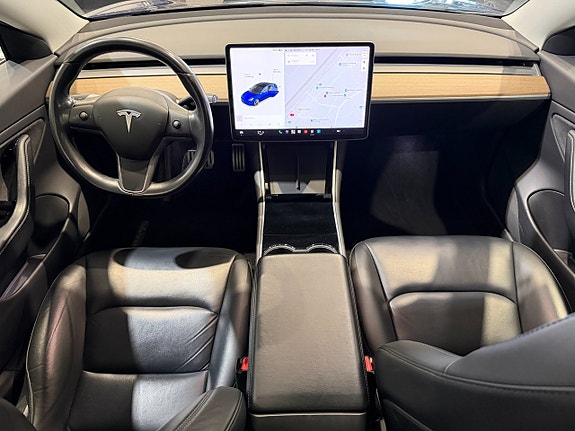Tesla Model 3 10 of 21