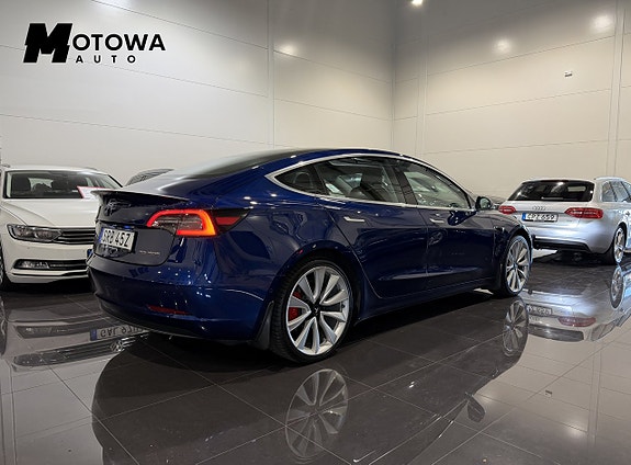 Tesla Model 3 2 of 21