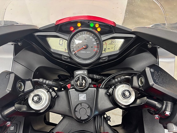 Honda VFR1200F *36MÅN RÄNTEFRITT* 4 of 7